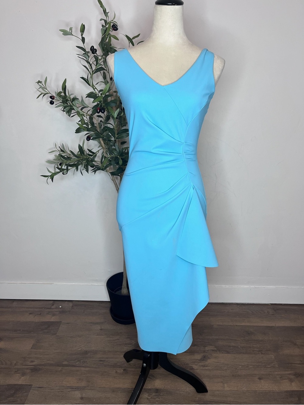Sleeveless V-Neck Sky Blue Midi Sheath Dress with Side Ruching